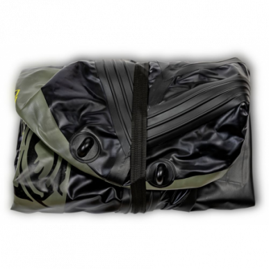 Black Cat Battle Boat Set Belly Boot Set inkl Motor 170cm x 113cm Außenbordmotor